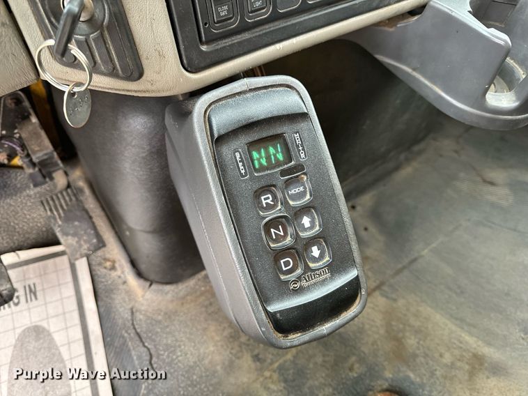 image for item NM9216 2011 International WorkStar 7400 dump truck