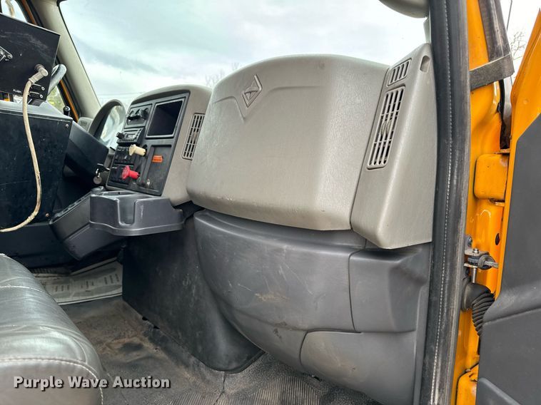 image for item NM9216 2011 International WorkStar 7400 dump truck