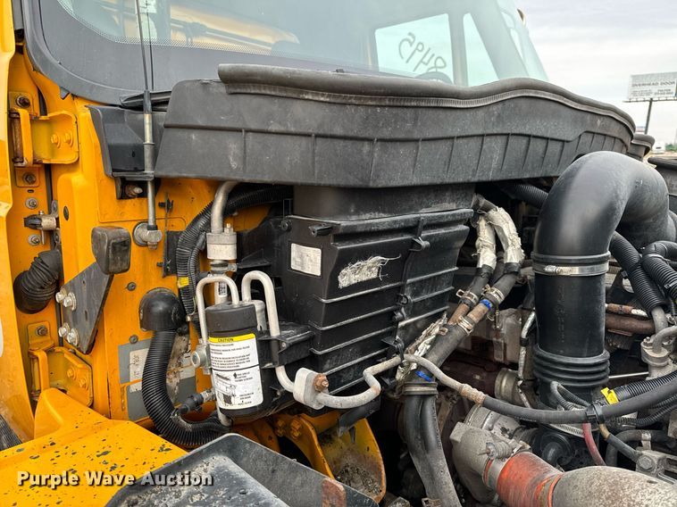 image for item NM9216 2011 International WorkStar 7400 dump truck