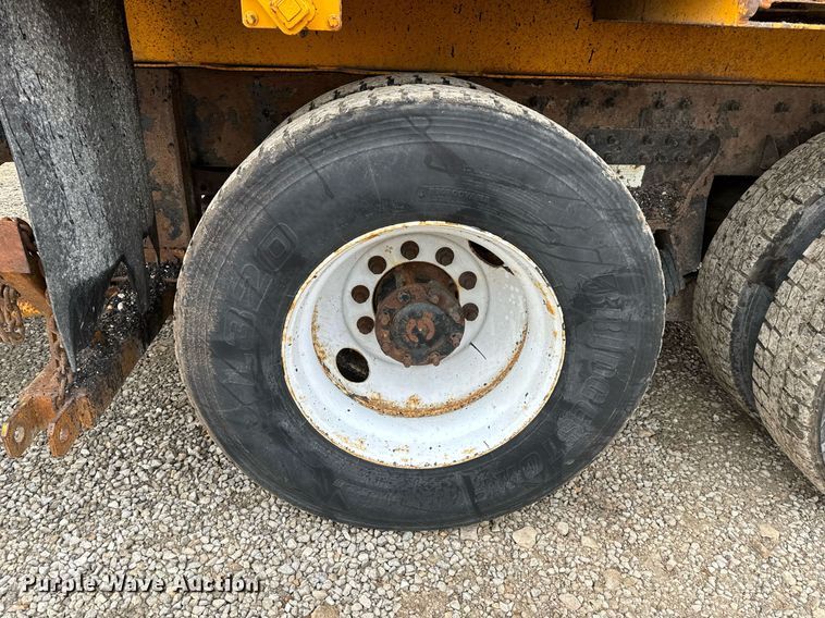 image for item NM9216 2011 International WorkStar 7400 dump truck