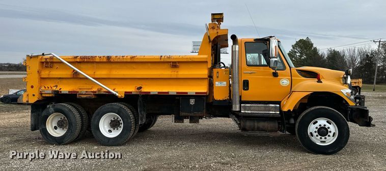 image for item NM9217 2010 International WorkStar 7500 dump truck