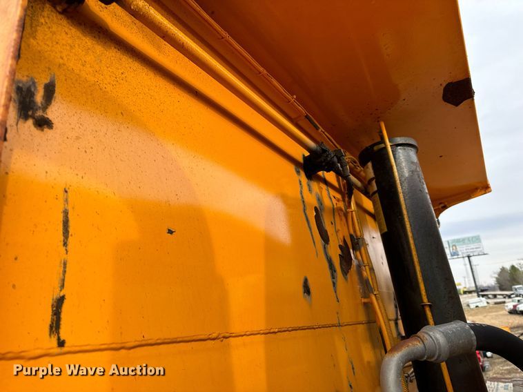 image for item NM9217 2010 International WorkStar 7500 dump truck