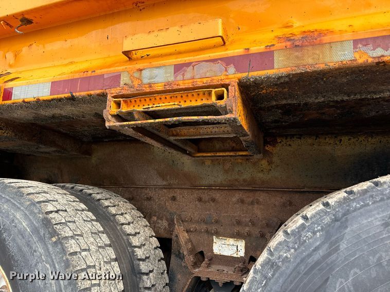 image for item NM9217 2010 International WorkStar 7500 dump truck