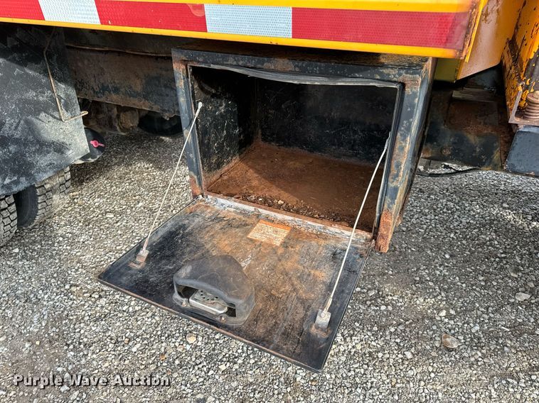 image for item NM9217 2010 International WorkStar 7500 dump truck