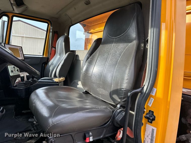 image for item NM9217 2010 International WorkStar 7500 dump truck