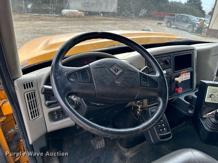 image for item NM9217 2010 International WorkStar 7500 dump truck