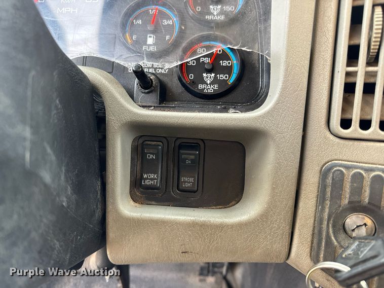 image for item NM9217 2010 International WorkStar 7500 dump truck