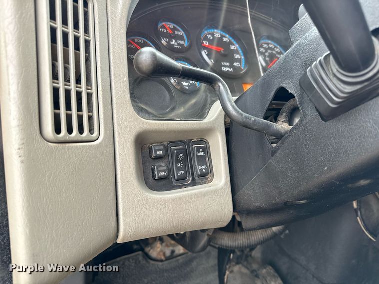 image for item NM9217 2010 International WorkStar 7500 dump truck