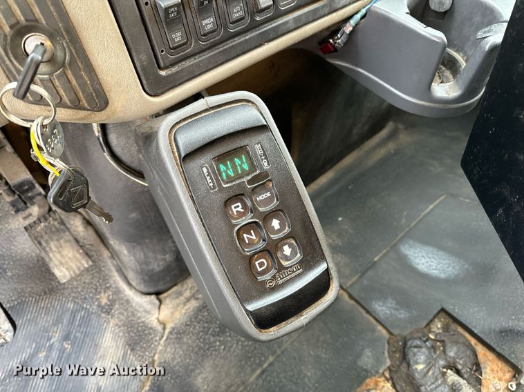 image for item NM9217 2010 International WorkStar 7500 dump truck