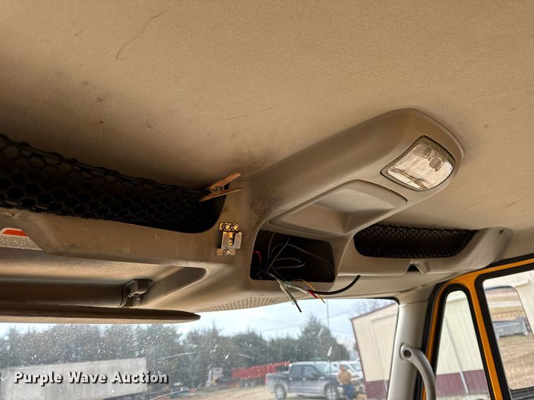 image for item NM9217 2010 International WorkStar 7500 dump truck