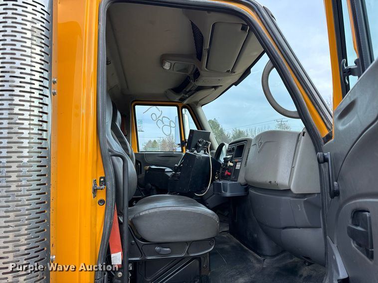 image for item NM9217 2010 International WorkStar 7500 dump truck