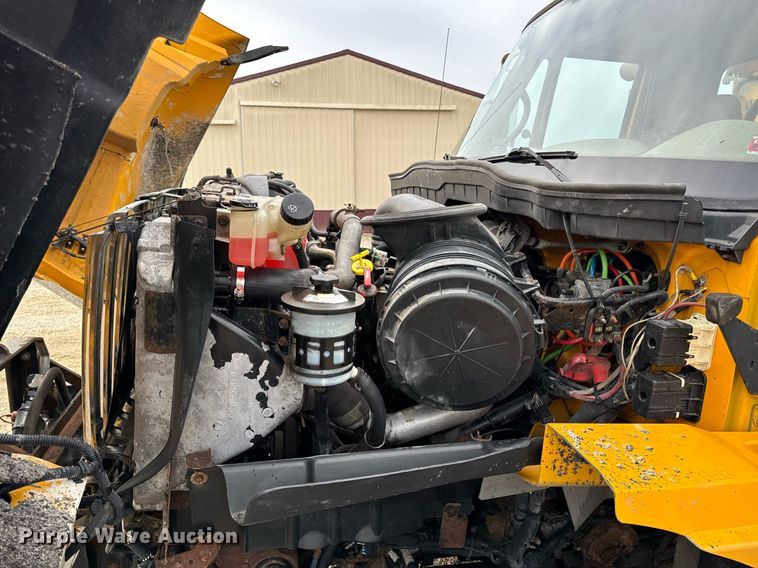 image for item NM9217 2010 International WorkStar 7500 dump truck