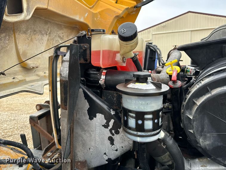 image for item NM9217 2010 International WorkStar 7500 dump truck