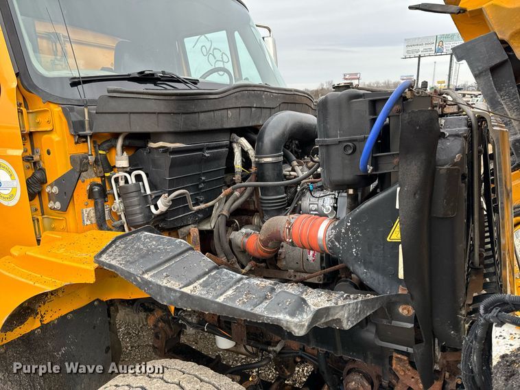 image for item NM9217 2010 International WorkStar 7500 dump truck