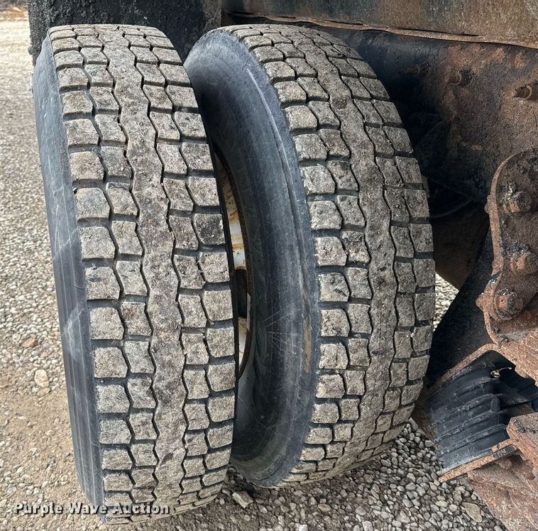 image for item NM9217 2010 International WorkStar 7500 dump truck