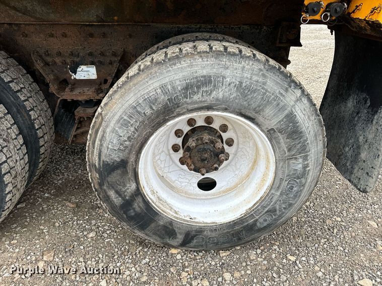 image for item NM9217 2010 International WorkStar 7500 dump truck