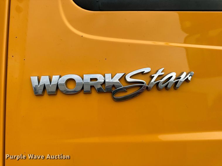 image for item NM9217 2010 International WorkStar 7500 dump truck