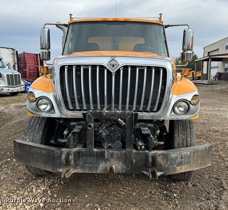 image for item NM9222 2009 International WorkStar 7500 dump truck