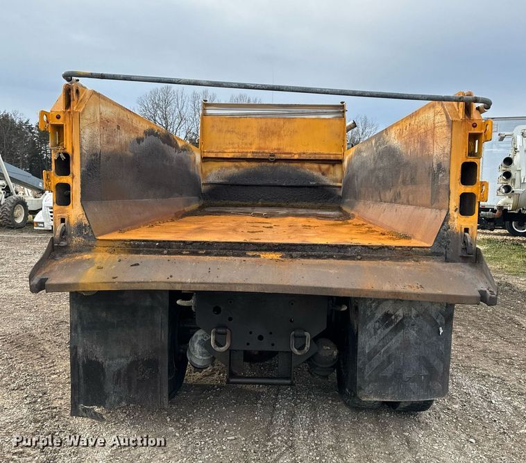 image for item NM9222 2009 International WorkStar 7500 dump truck