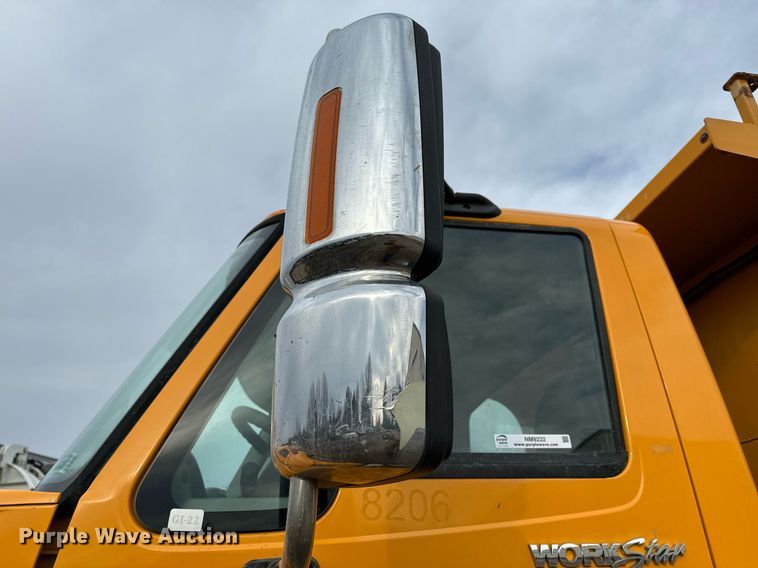image for item NM9222 2009 International WorkStar 7500 dump truck