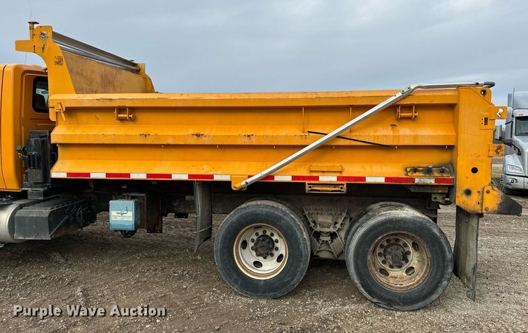image for item NM9222 2009 International WorkStar 7500 dump truck