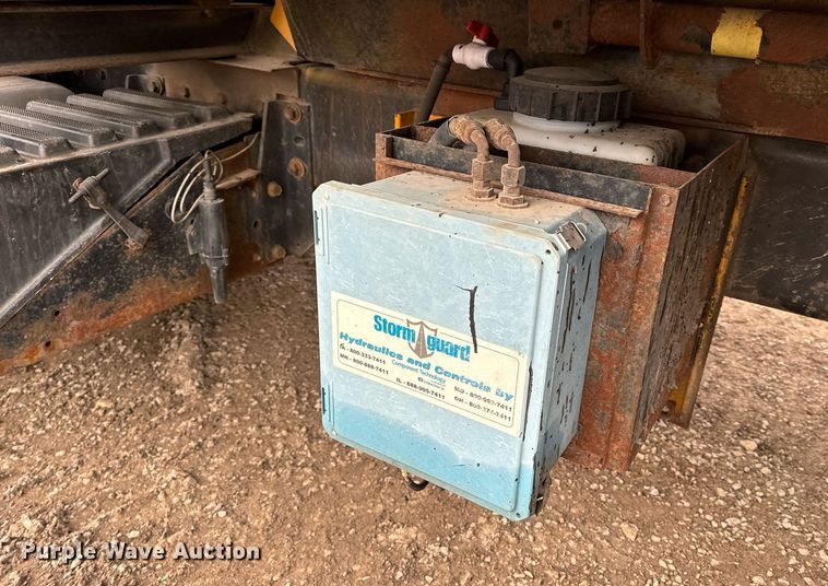 image for item NM9222 2009 International WorkStar 7500 dump truck