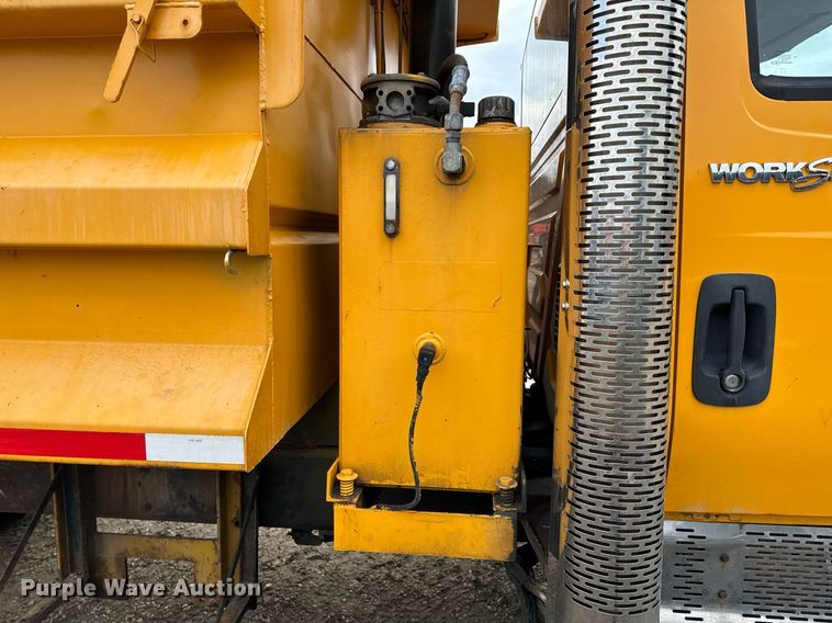 image for item NM9222 2009 International WorkStar 7500 dump truck