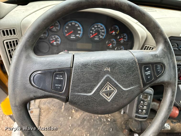 image for item NM9222 2009 International WorkStar 7500 dump truck