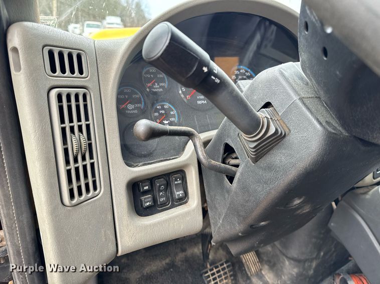 image for item NM9222 2009 International WorkStar 7500 dump truck