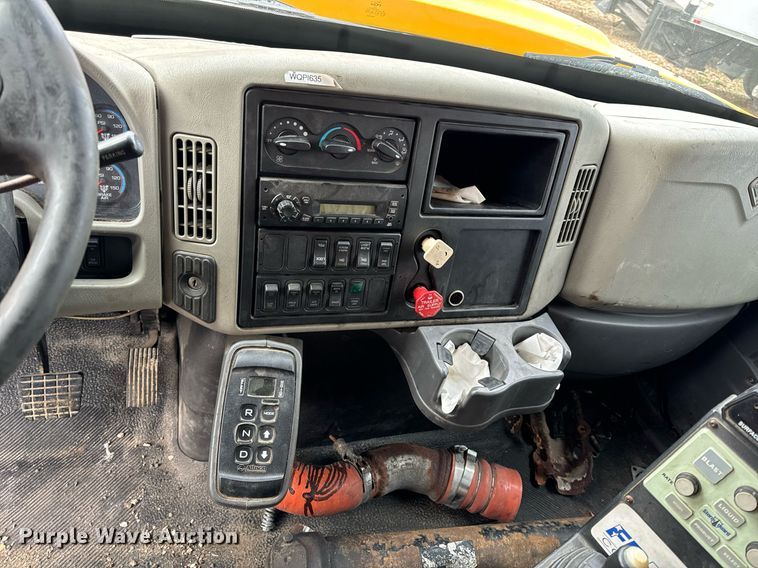 image for item NM9222 2009 International WorkStar 7500 dump truck