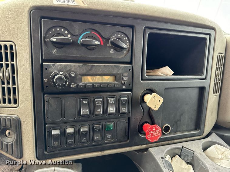 image for item NM9222 2009 International WorkStar 7500 dump truck