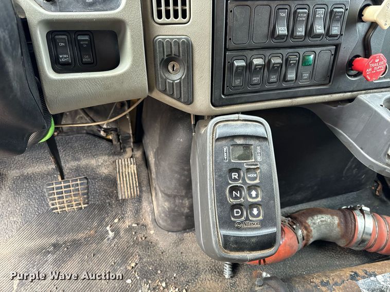 image for item NM9222 2009 International WorkStar 7500 dump truck