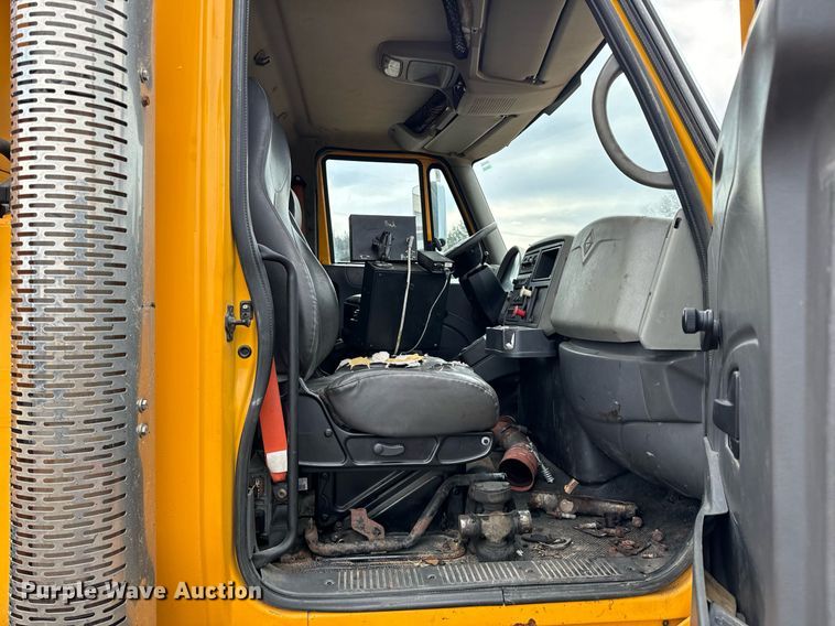 image for item NM9222 2009 International WorkStar 7500 dump truck