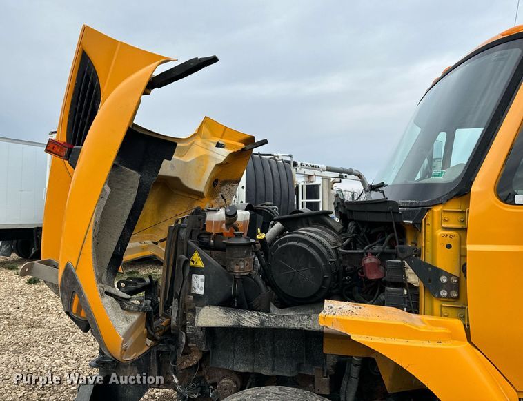 image for item NM9222 2009 International WorkStar 7500 dump truck