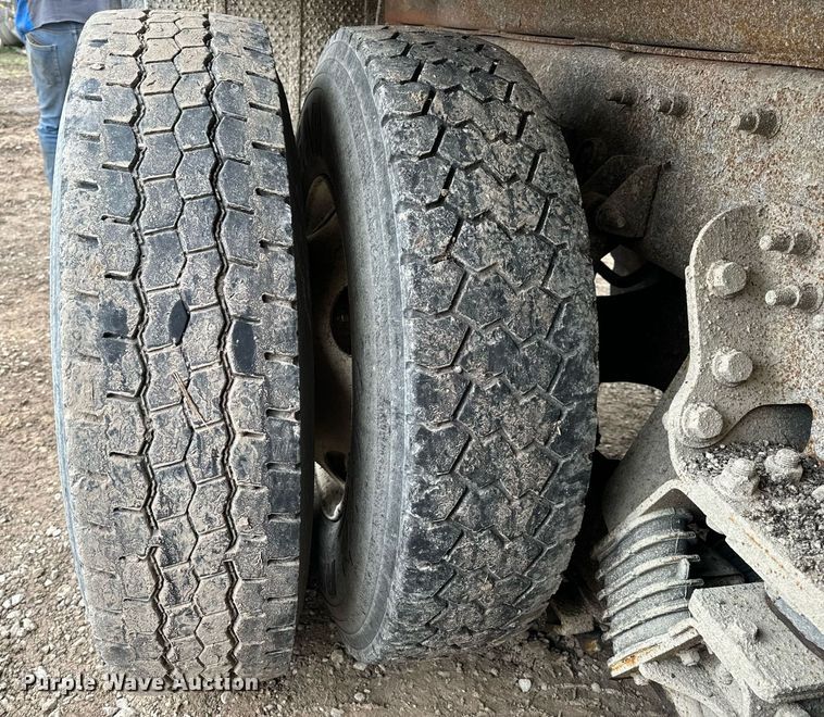 image for item NM9222 2009 International WorkStar 7500 dump truck