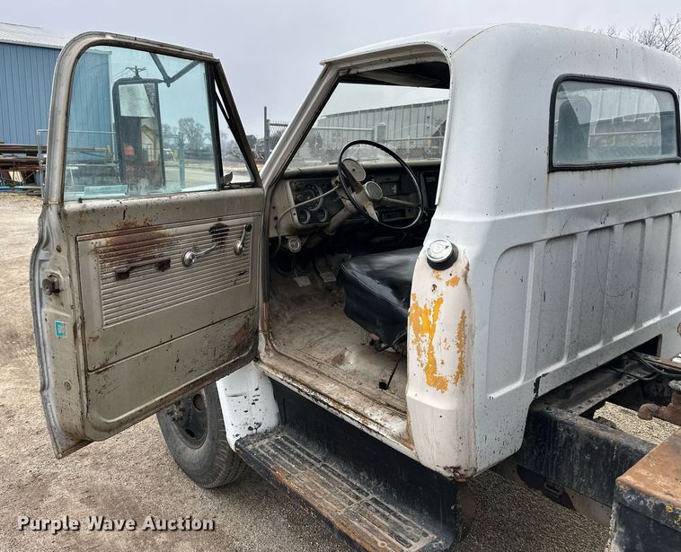 image for item NS9161 1967 Chevrolet 60 oil distributor truck