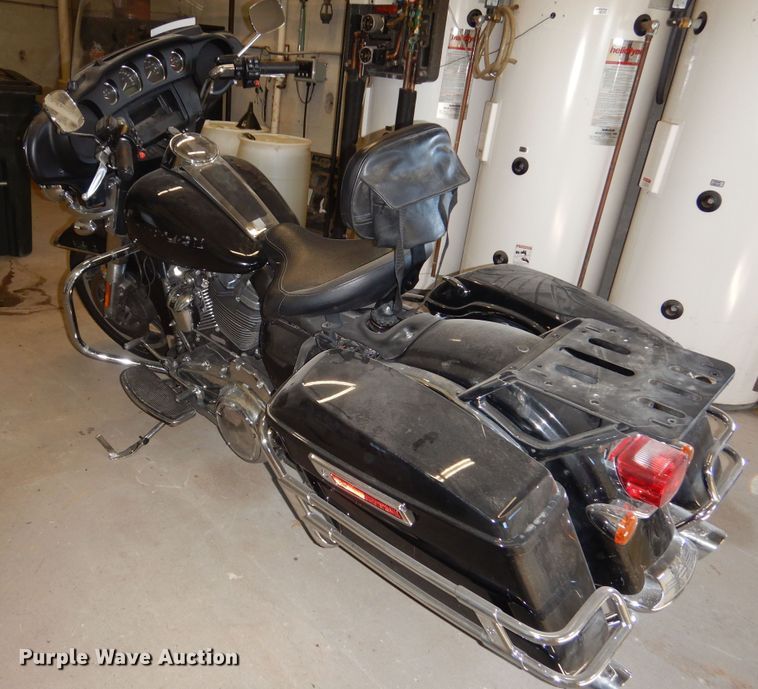 image for item OL9405 2017 Harley Davidson motorcycle