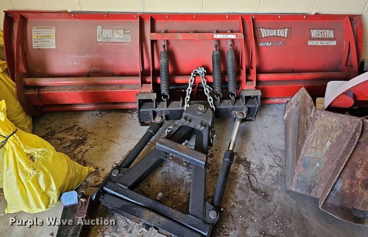 image for item OL9440 Western Wideout Ultra Finish  snow plow
