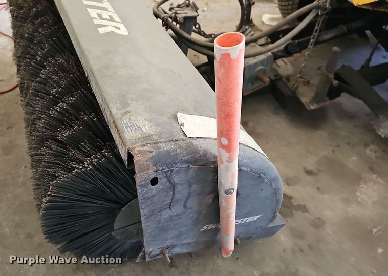 image for item OL9441 Excel Hustler 4600  lawn mower