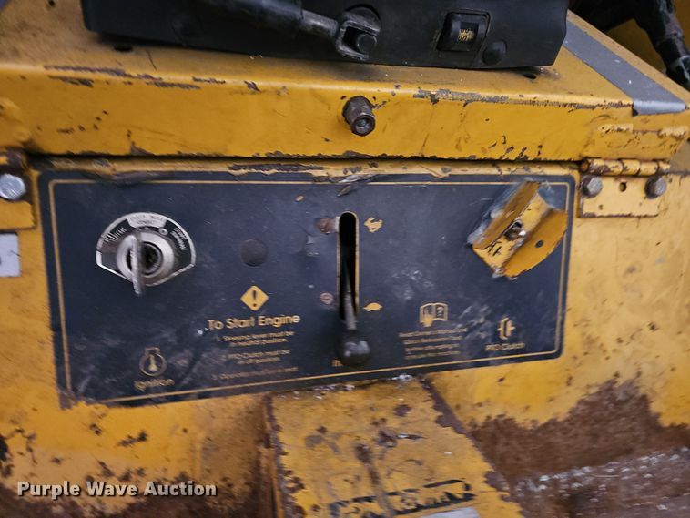 image for item OL9441 Excel Hustler 4600  lawn mower