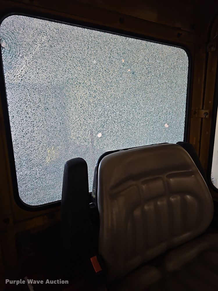 image for item OL9441 Excel Hustler 4600  lawn mower