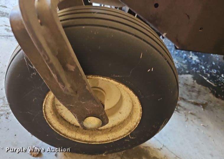 image for item OL9442 Grasshopper 928D ZTR lawn mower