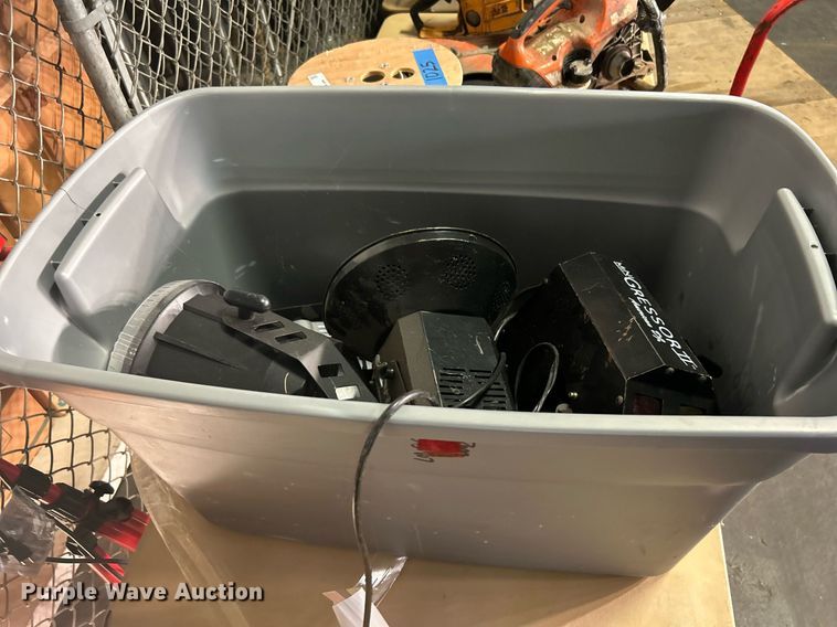 image for item OM9121 Lights