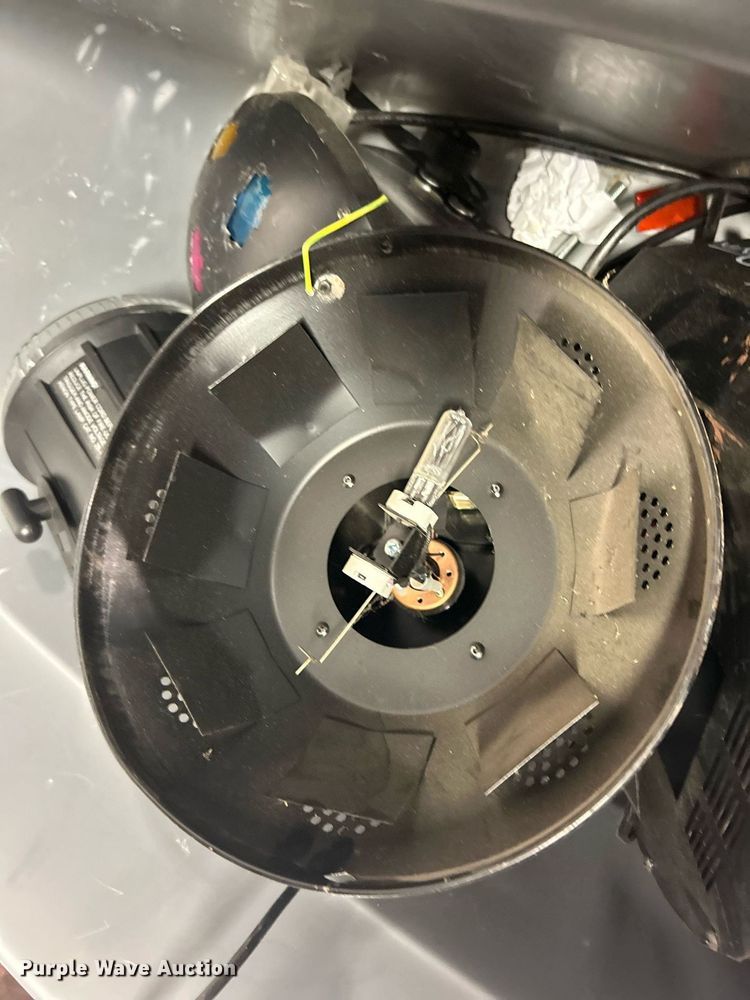 image for item OM9121 Lights