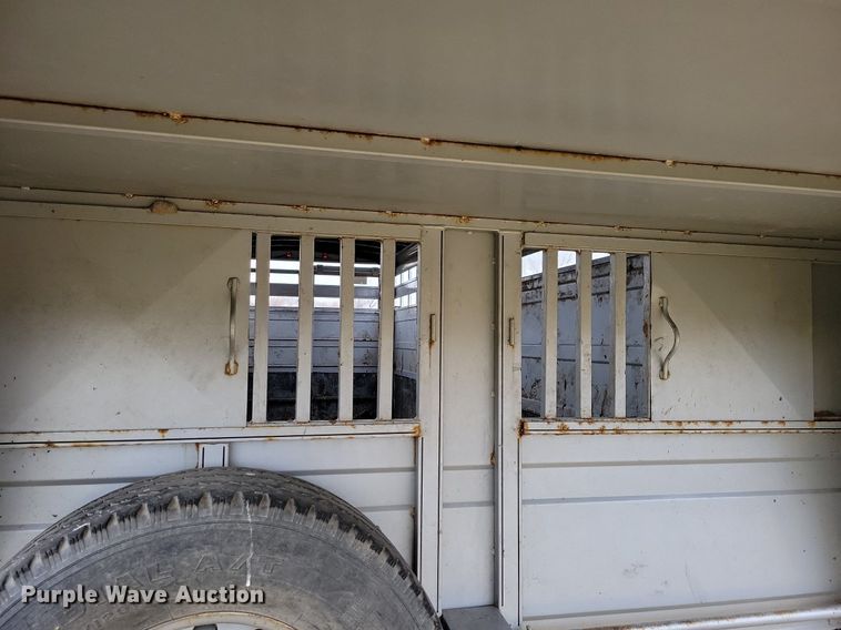 image for item DL7824 2009 Titan livestock trailer