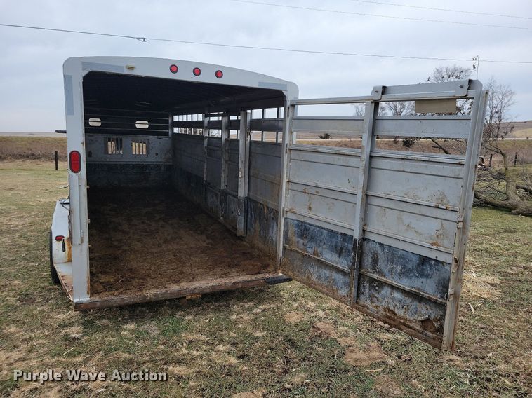 image for item DL7824 2009 Titan livestock trailer