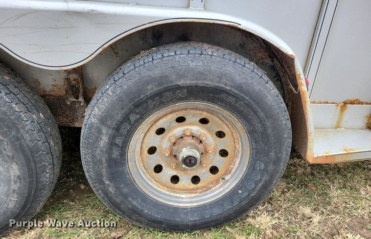 image for item DL7824 2009 Titan livestock trailer