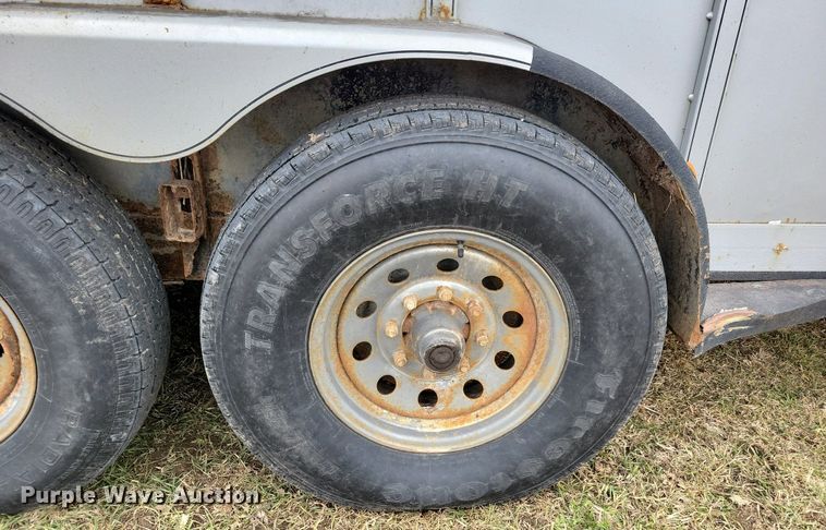 image for item DL7824 2009 Titan livestock trailer