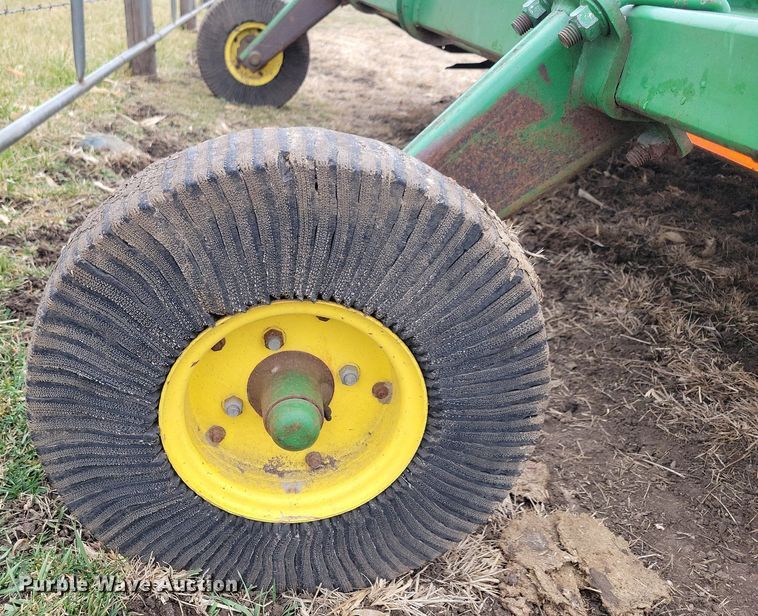 image for item DL7825 John Deere HX14 rotary mower