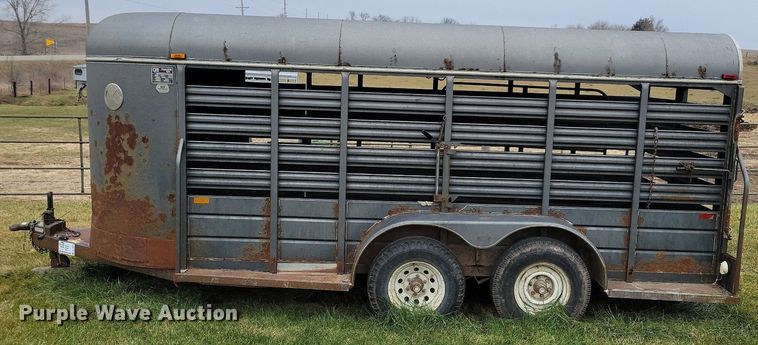 image for item DL7826 1994 CM livestock trailer